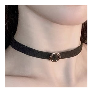 ras de cou ring noir