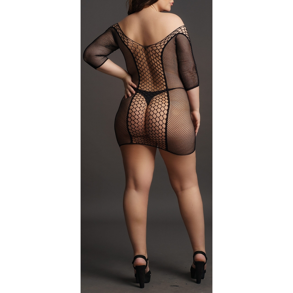 robe grande taille duo net sleeved noir 5 scaled