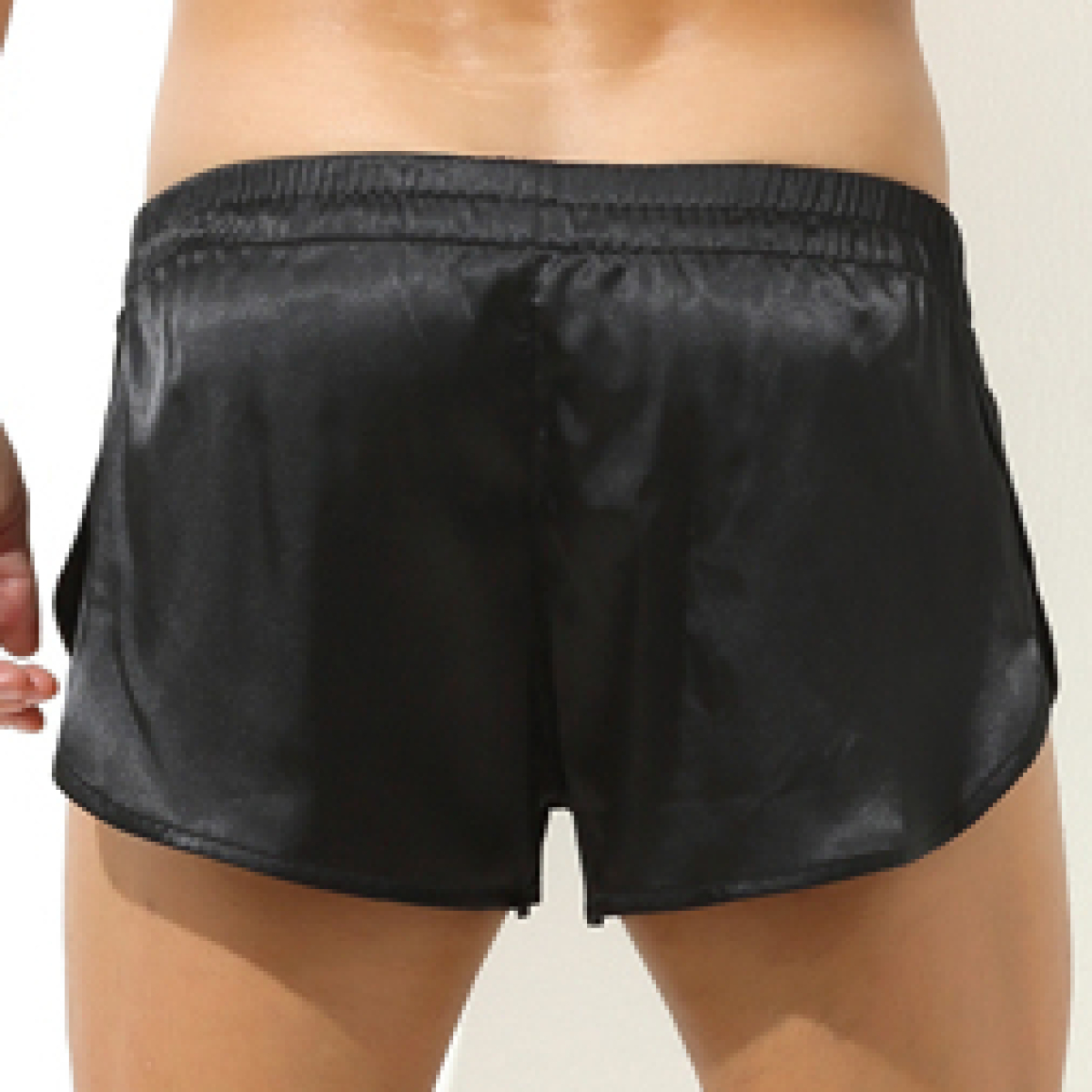 short avec jock slit noir 1