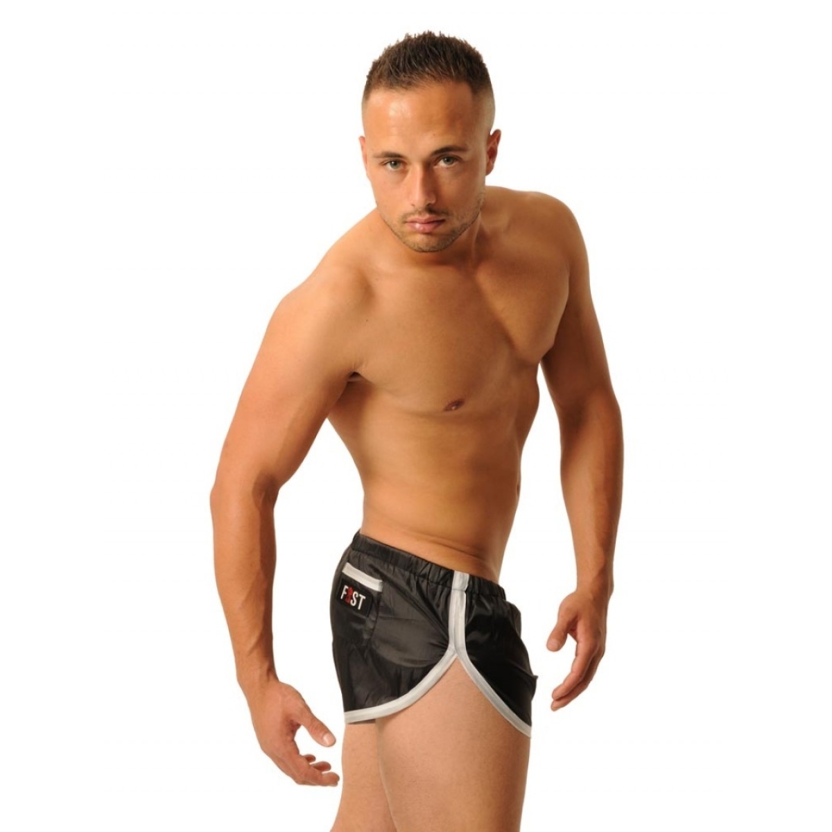 short court fist noir blanc 4