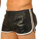short en cuir fist noir blanc