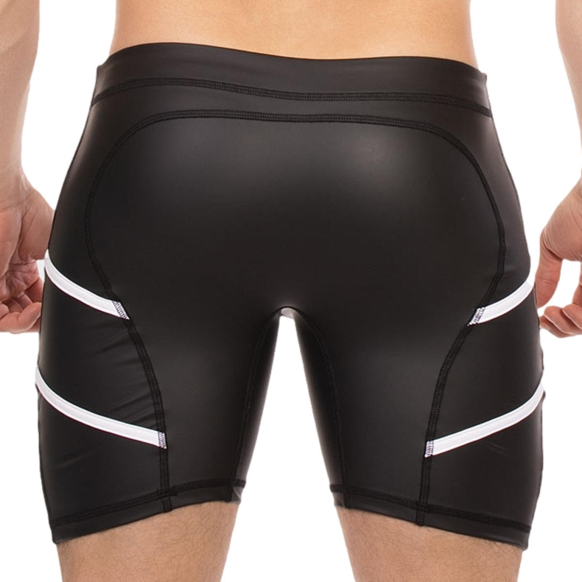 short nuru noir blanc 1