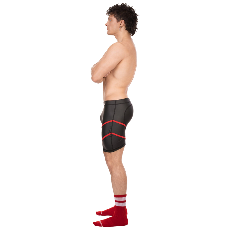 short nuru noir rouge 3 scaled