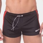 short timur noir rouge blanc