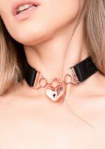 soutien gorge ouvert et collier harness couture noir 5