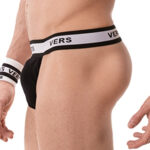 string cache sexe vers noir 2
